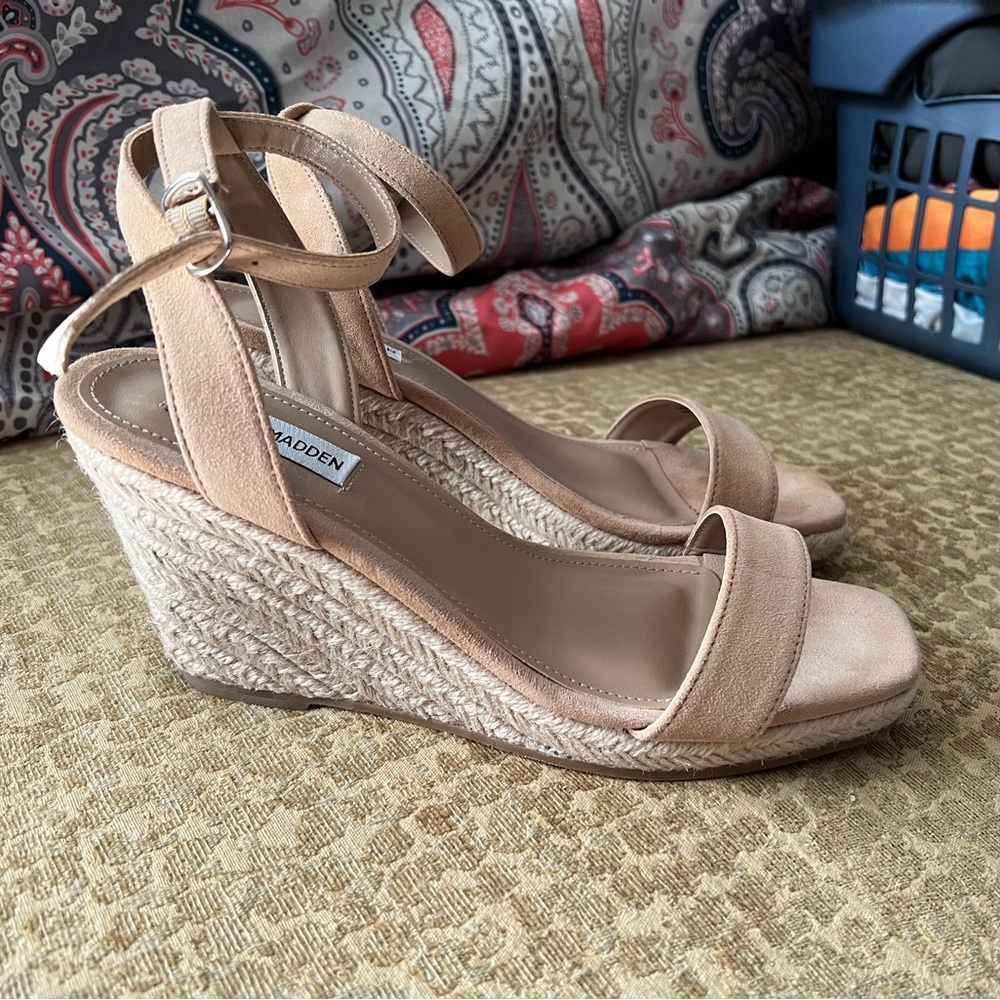 Steve Madden Parra Espadrille Wedge sandal - size 10